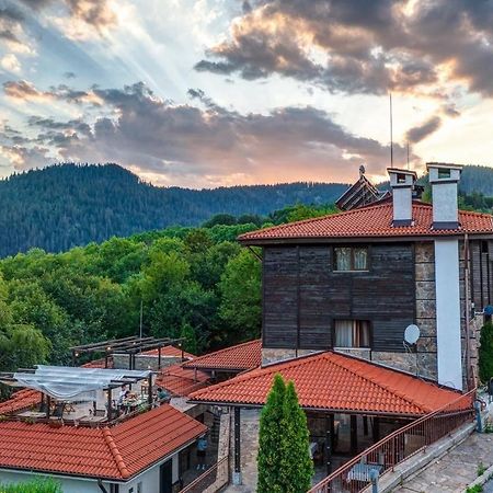 Hotel Smilen Smolyan Exteriör bild